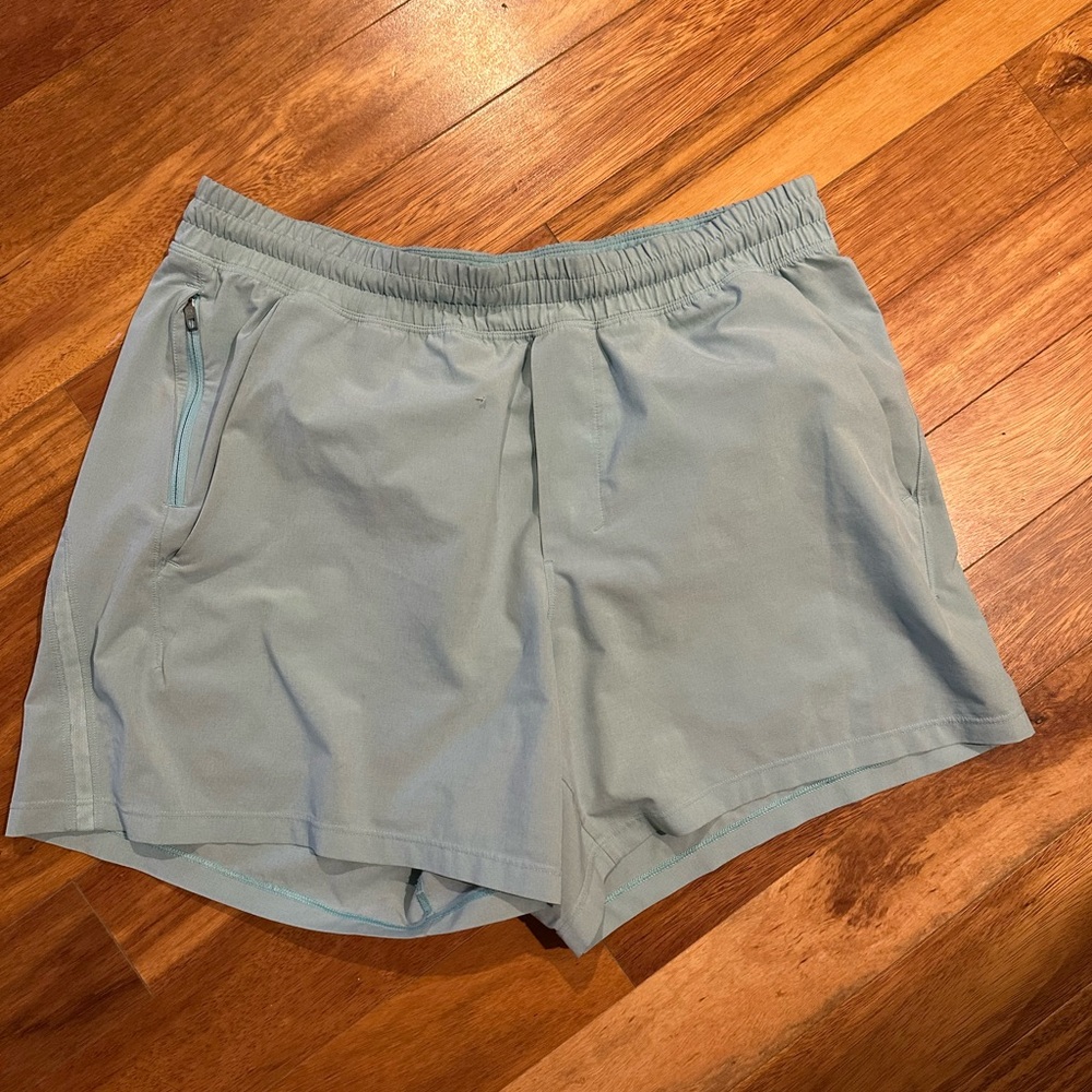 lululemon pace breaker linerless 5 inch inseam shorts